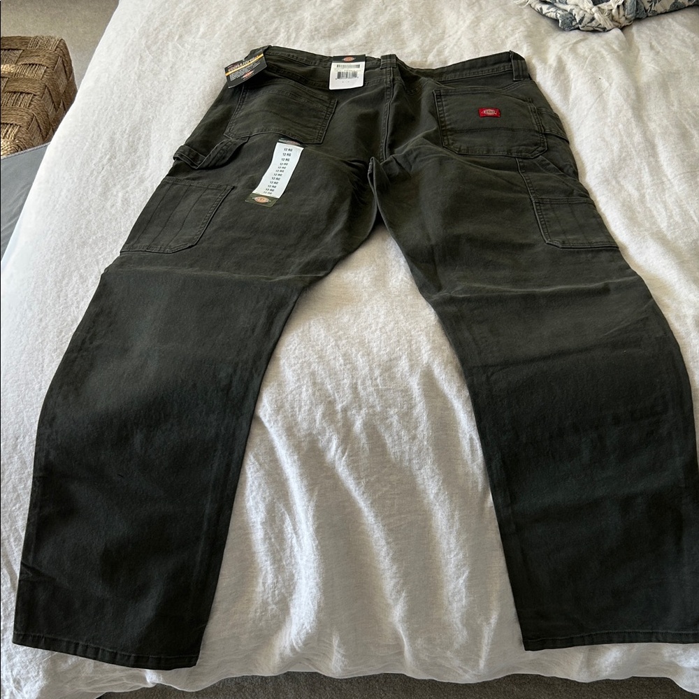 Dickies Women’s Dark Green/Brown Cargo Pants - Picture 6 of 9